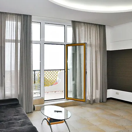 Arcadia Palace Apartments With Sea View Odesa Exterior photo